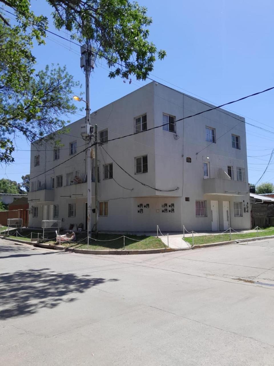Apartment Lh Planta Baja B A 15 Minutos Del Aeropuerto De Ezeiza